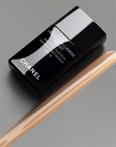 chanel new foundation perfection lumiere|Chanel foundation perfection lumiere velvet.